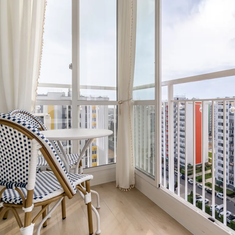 Квартира на видовом этаже с просторным балконом