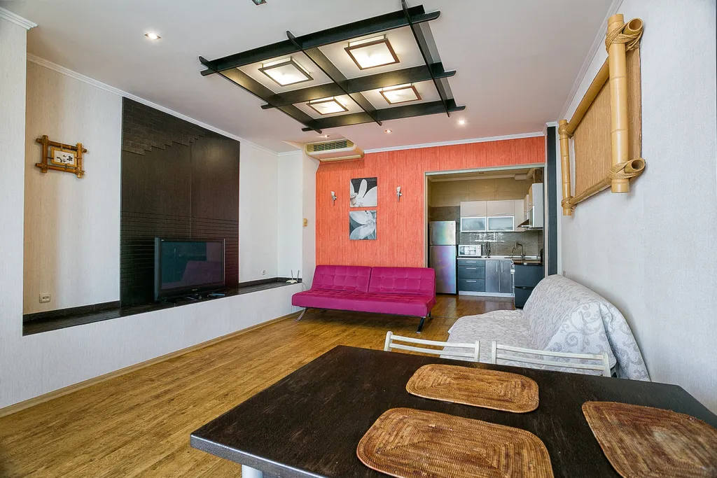 Апартаменты с видом на море и горы рядом с Артеком в Белом доме