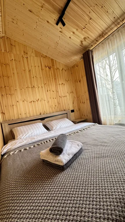 Уютный домик с видом на горы