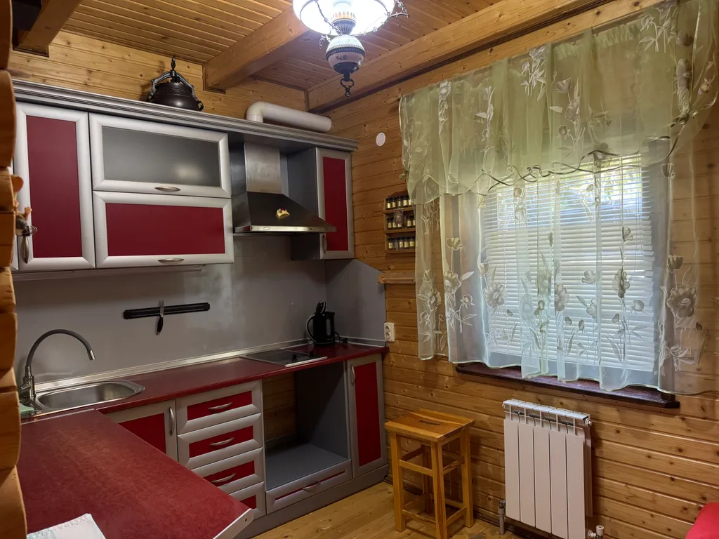 Уютный деревянный дом