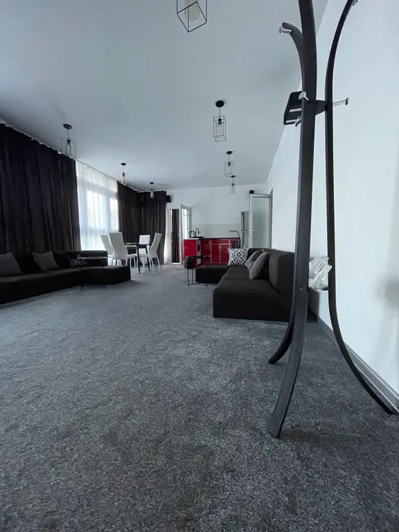 Центр города с гаражом