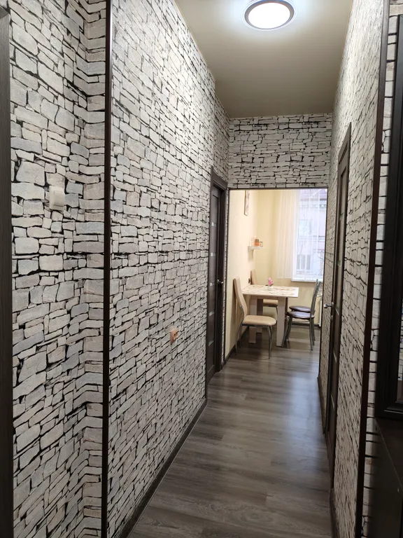 Двуxкoмнатная квартиpа Сандал комфорт класса в центре города