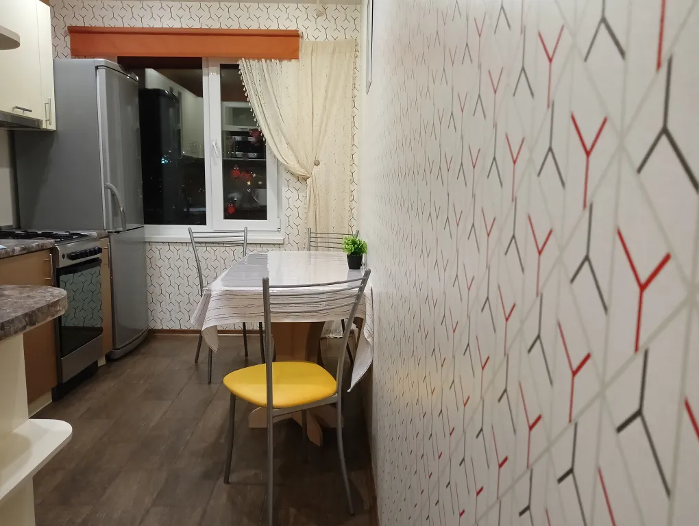 Ваш Рантье на Книповича 19 рядом с Cosmos