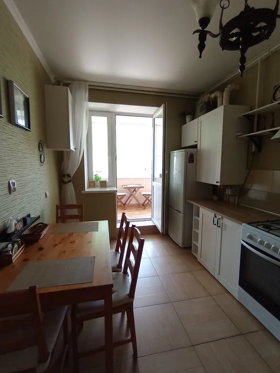 Квартира Уютная двухкомнатная квартира — Ейск