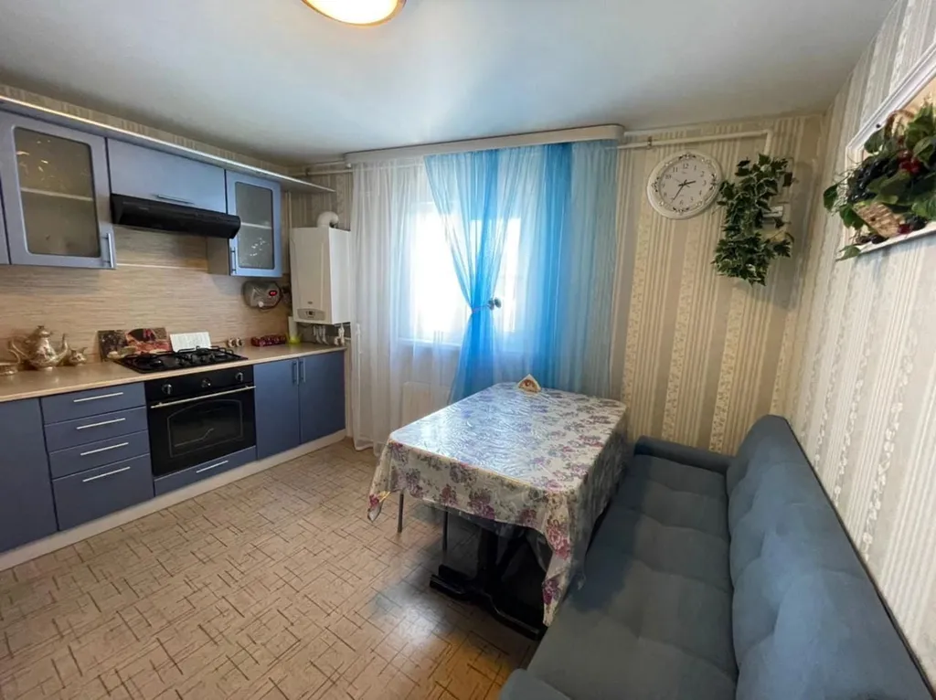 Трехкомнатная квартира у Торговых Рядов в центре