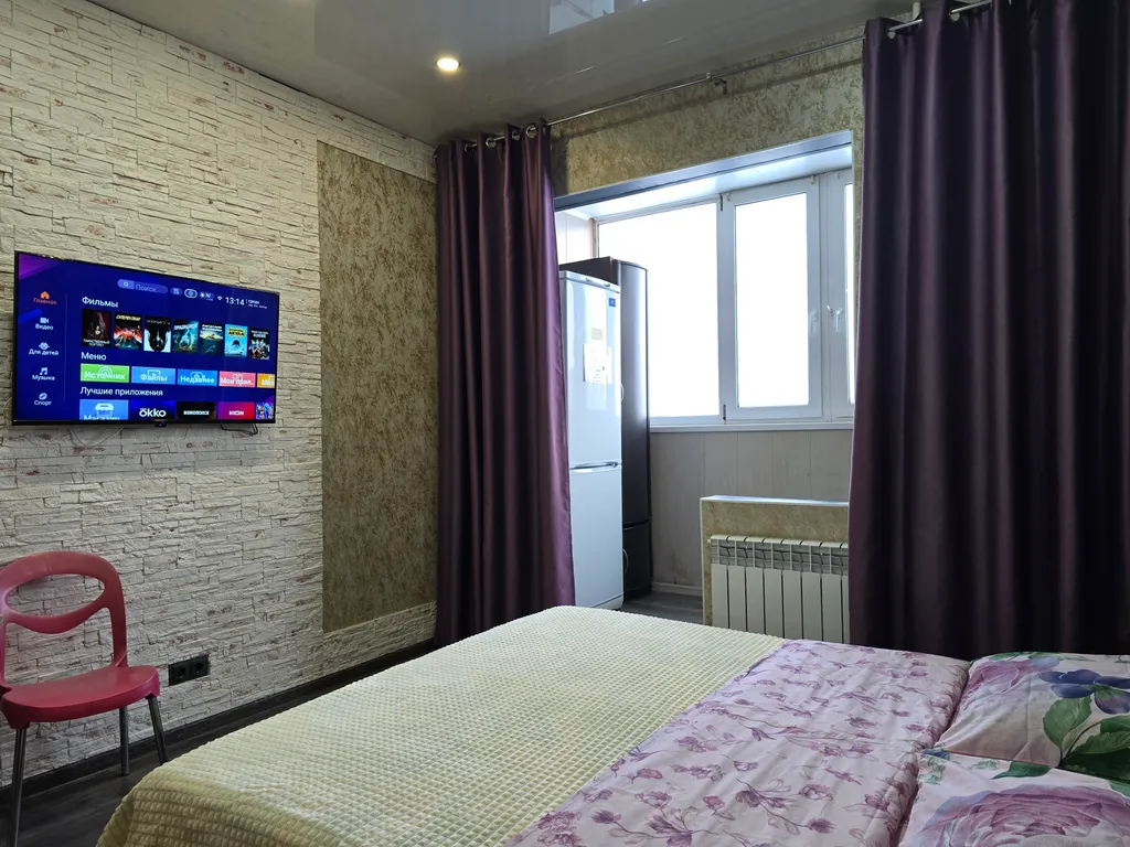 Современная студия возле ТРЦ Аура