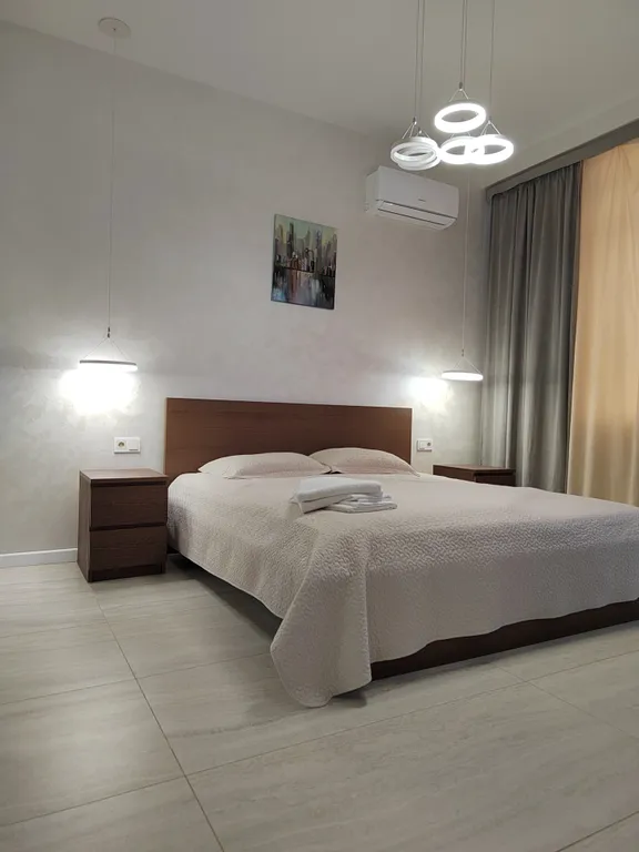 Первая линия моря, двухкомнатная квартира с евро ремонтом — аренда посуточно в Адлер