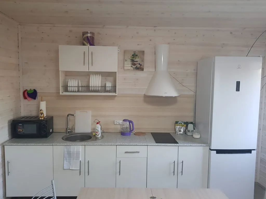 Коттедж Дом для семейного отдыха — Луга