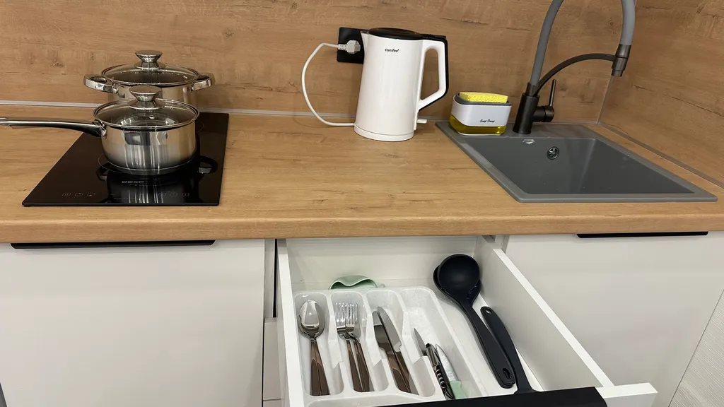 Квартира Квартира Студия с панорамным видом на реку Кубань и на Кавказский хребет — Краснодар