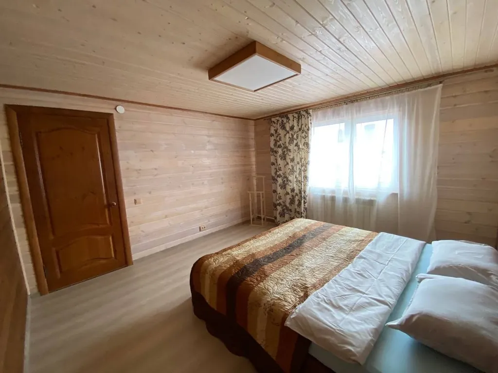 Уютный домик с красивой территорией