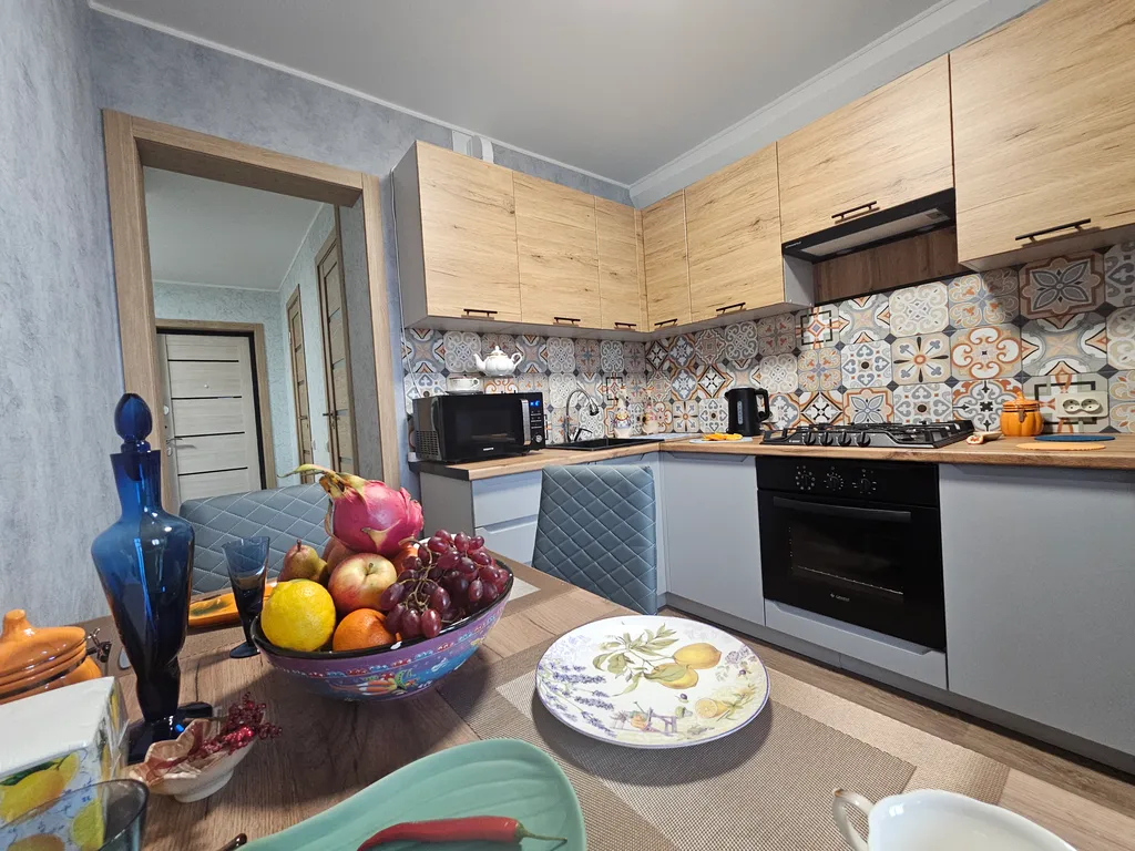 Уютная 2-комнатная квартира с видом на горы и город