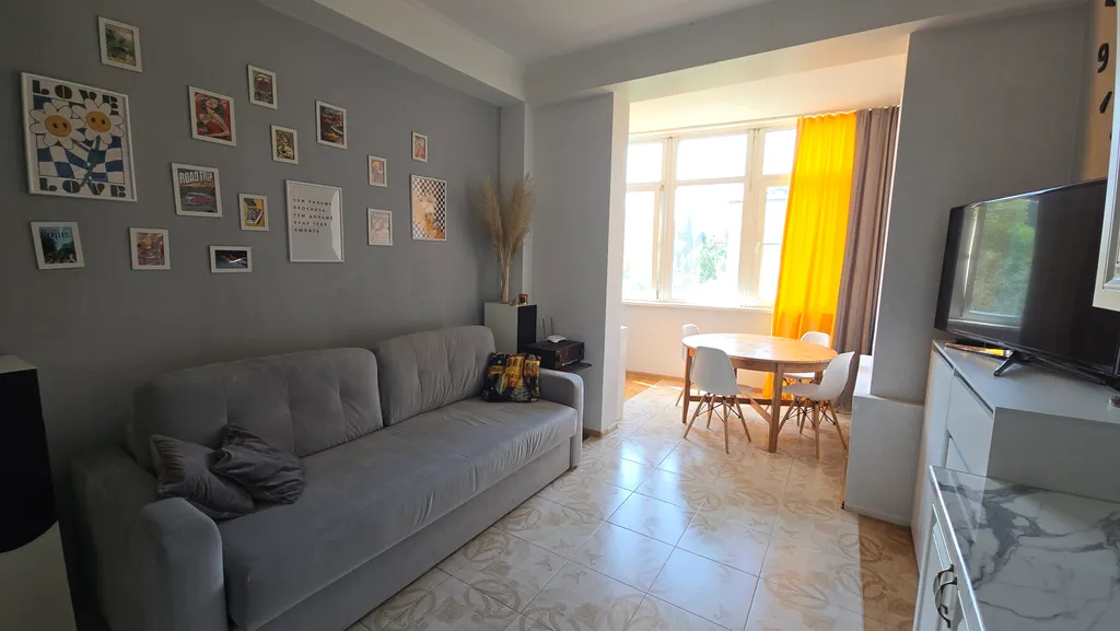 Уютная квартира в центре в тихом зелёном месте