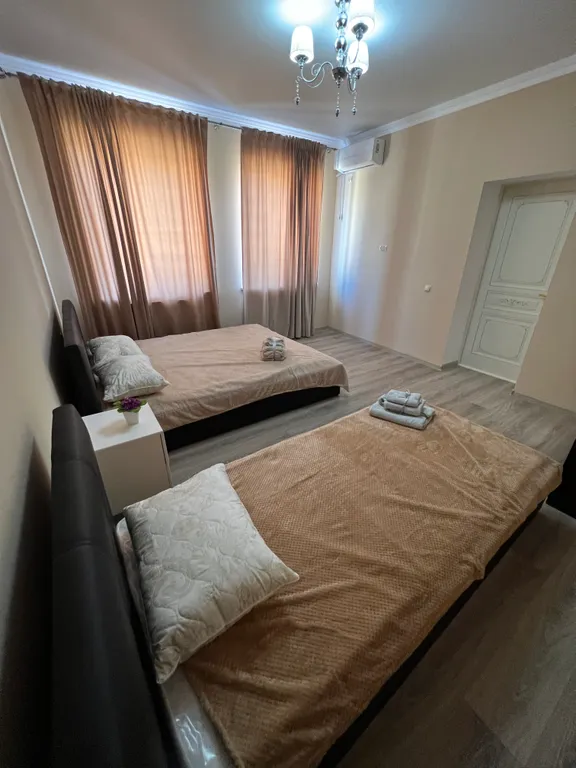 Уютный дом рядом с набережной на большую компанию до 12 человек