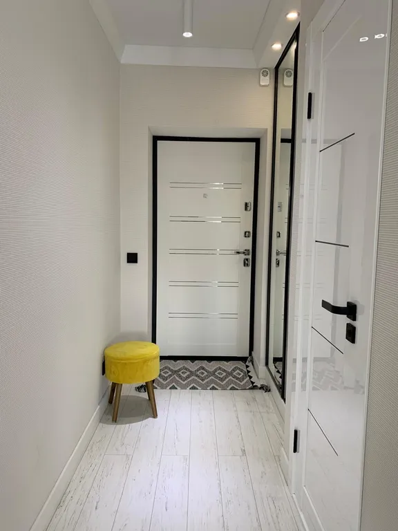 Светлая студия на берегу Волги в центре города