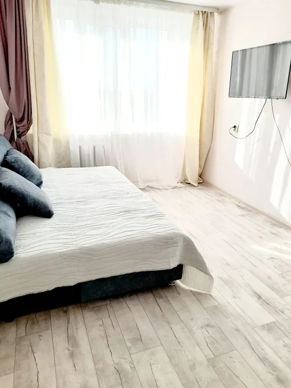 1-комнатная Квартира — аренда посуточно в Псков