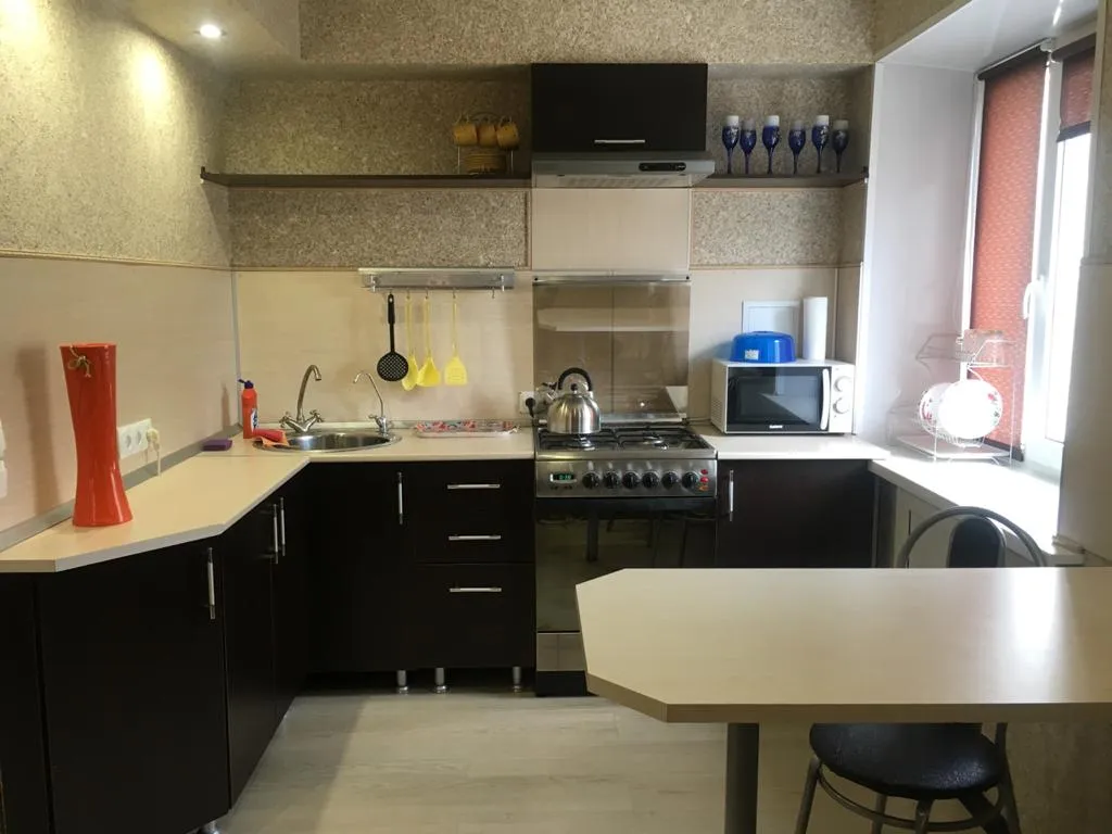 Квартира-студия в Красноармейском районе — аренда посуточно в Волгоград