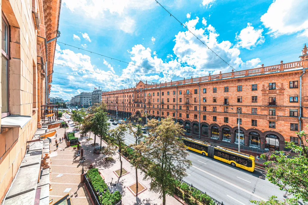 Апартаменты с кондиционером в центре на Октябрьской площади