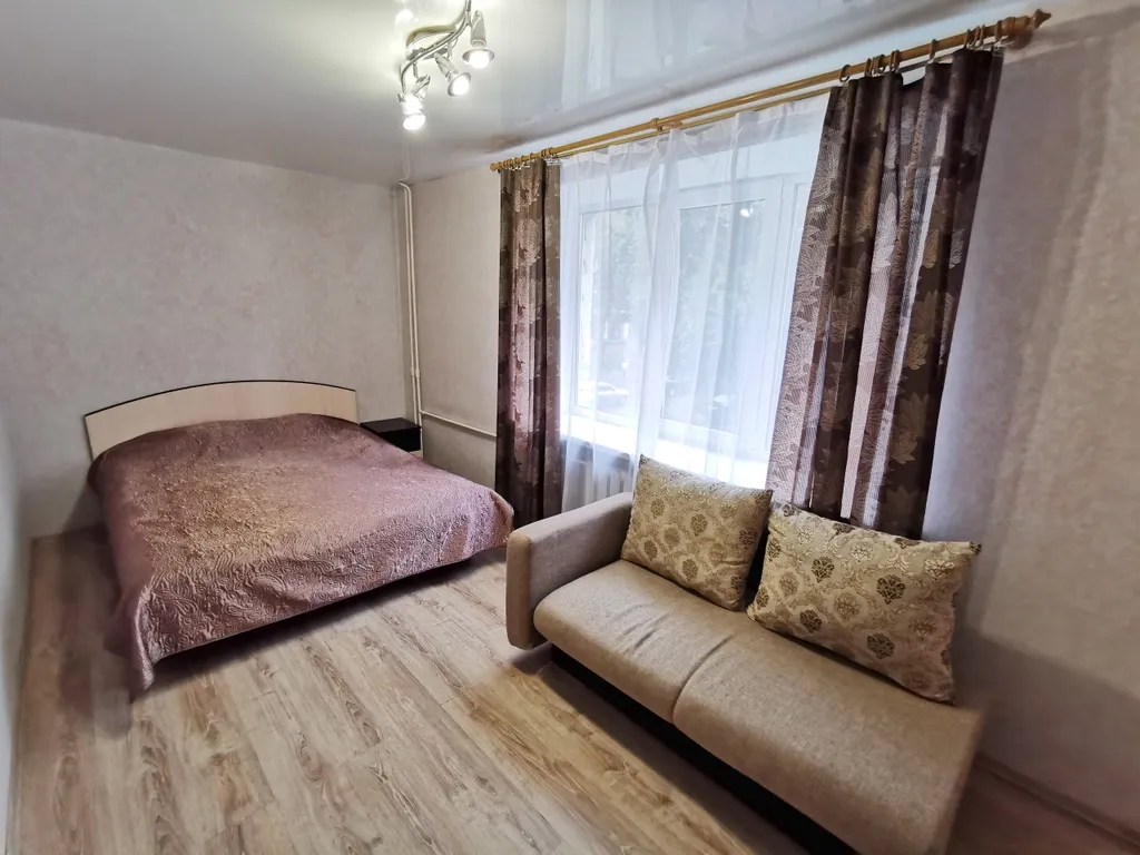 2-комнатная квартира возле жд вокзала