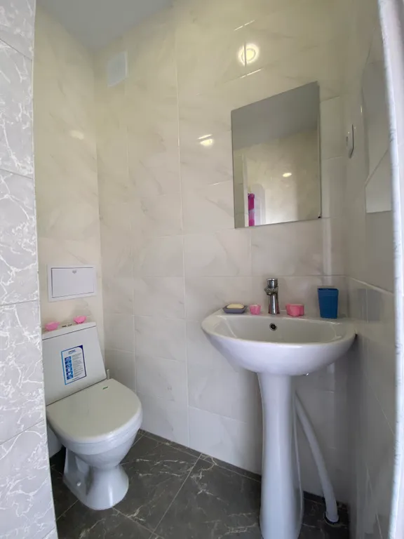 Двухкомнатный номер с кухней и санузлом