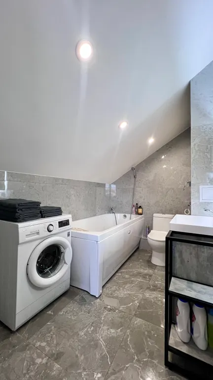 Комфортная квартира на Таврической