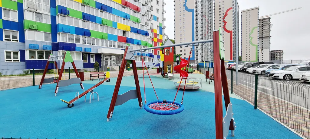 Студия со свежим ремонтом в тихом районе