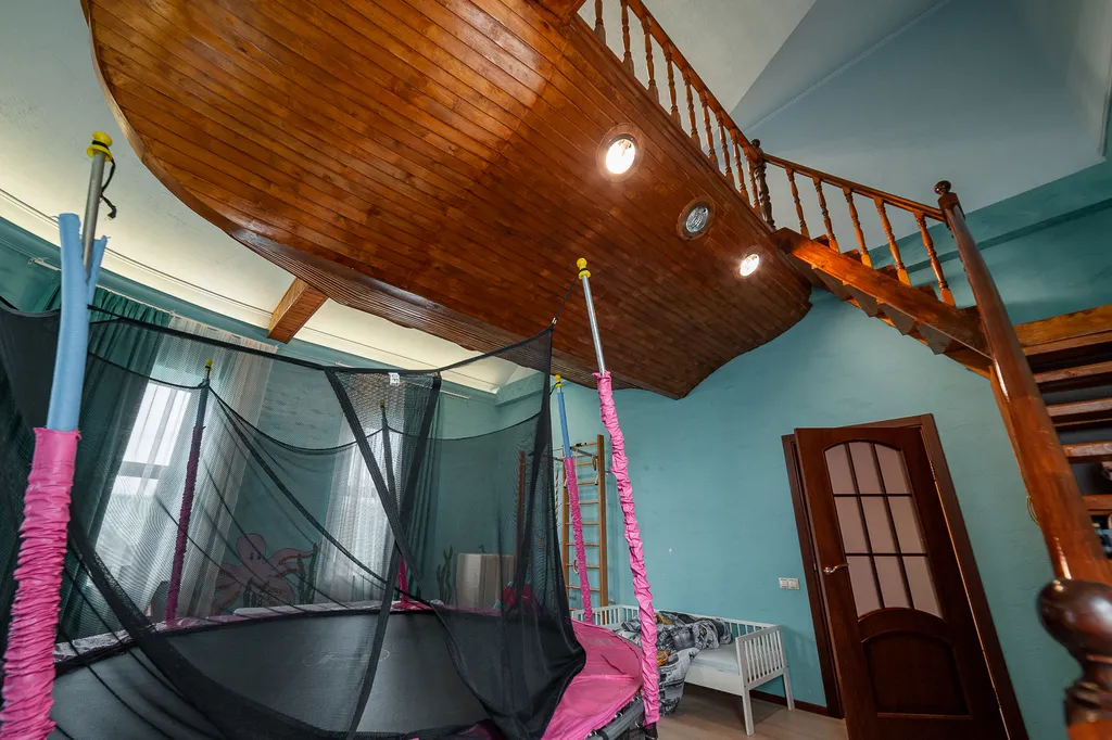 6-комнатный Дом