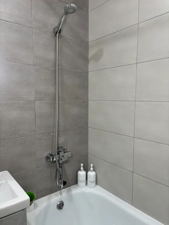 Уютная квартира с Евроремонтом рядом с МНТК Микрохирургия глаза