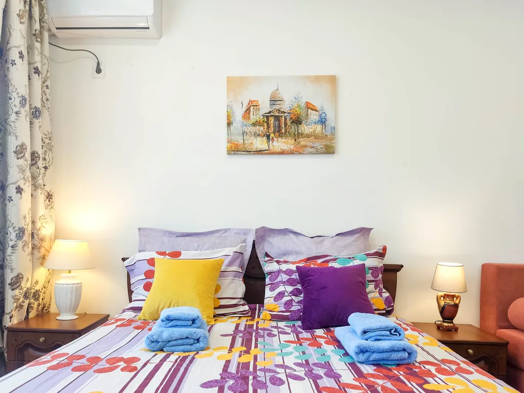 Квартира Апартаменты Парижский уют — аренда посуточно в Йошкар-Ола