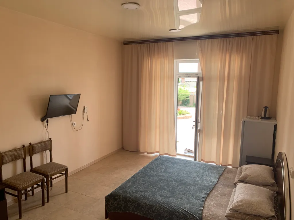 На улице Исмаила Гаспринского