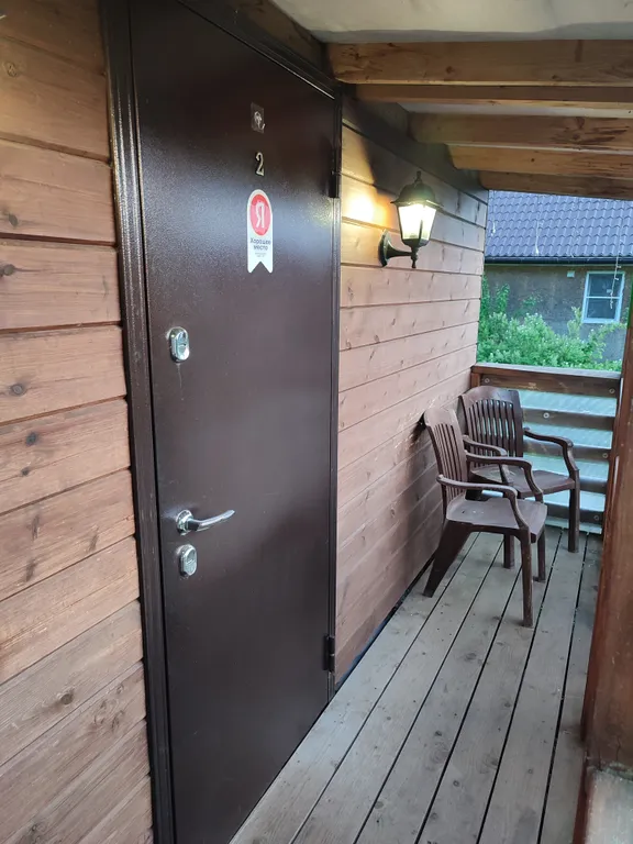 Коттедж Дом с 2 спальнями и кухней -гостиной — Надевицы