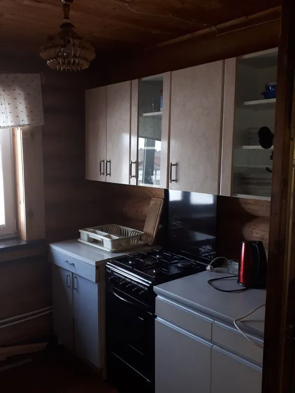 Дом на берегу заводи