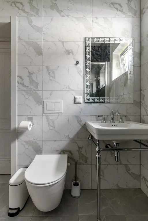 Уютный новый коттедж у озера