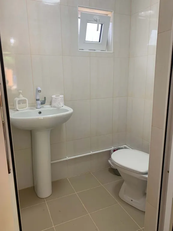 Дом с русской баней, банным чаном, бассейном