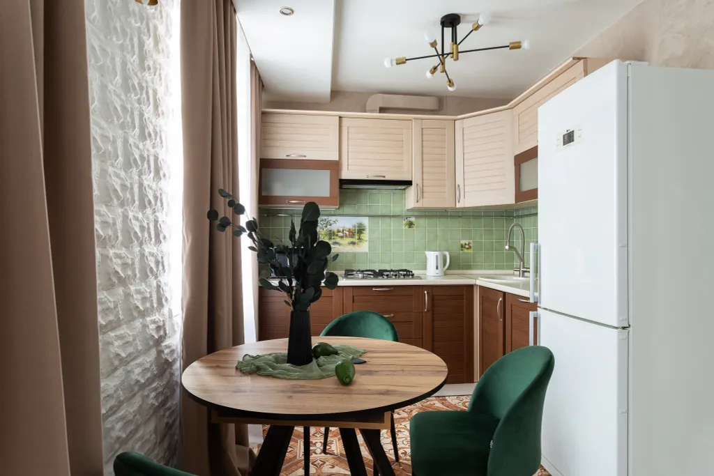 Евродвушка напротив вокзала