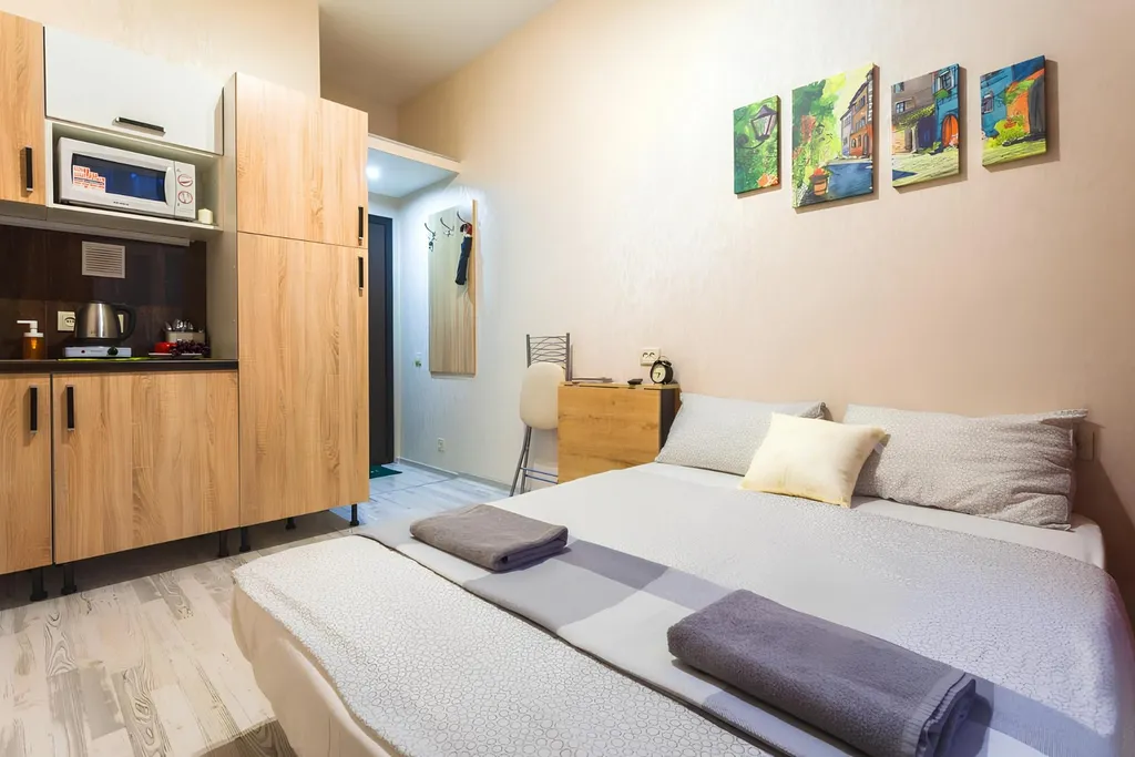 Апартаменты студия в тихом дворе на Невском у вокзала