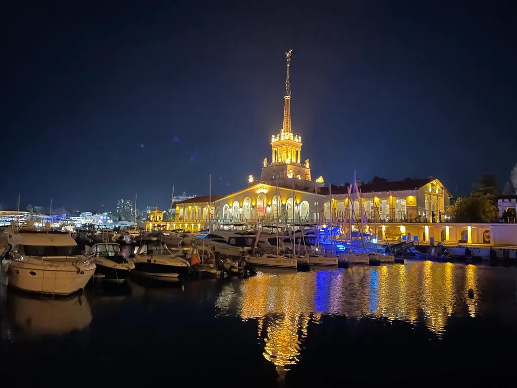 Квартира Квартира Панорамный вид на Морпорт и закат — Сочи