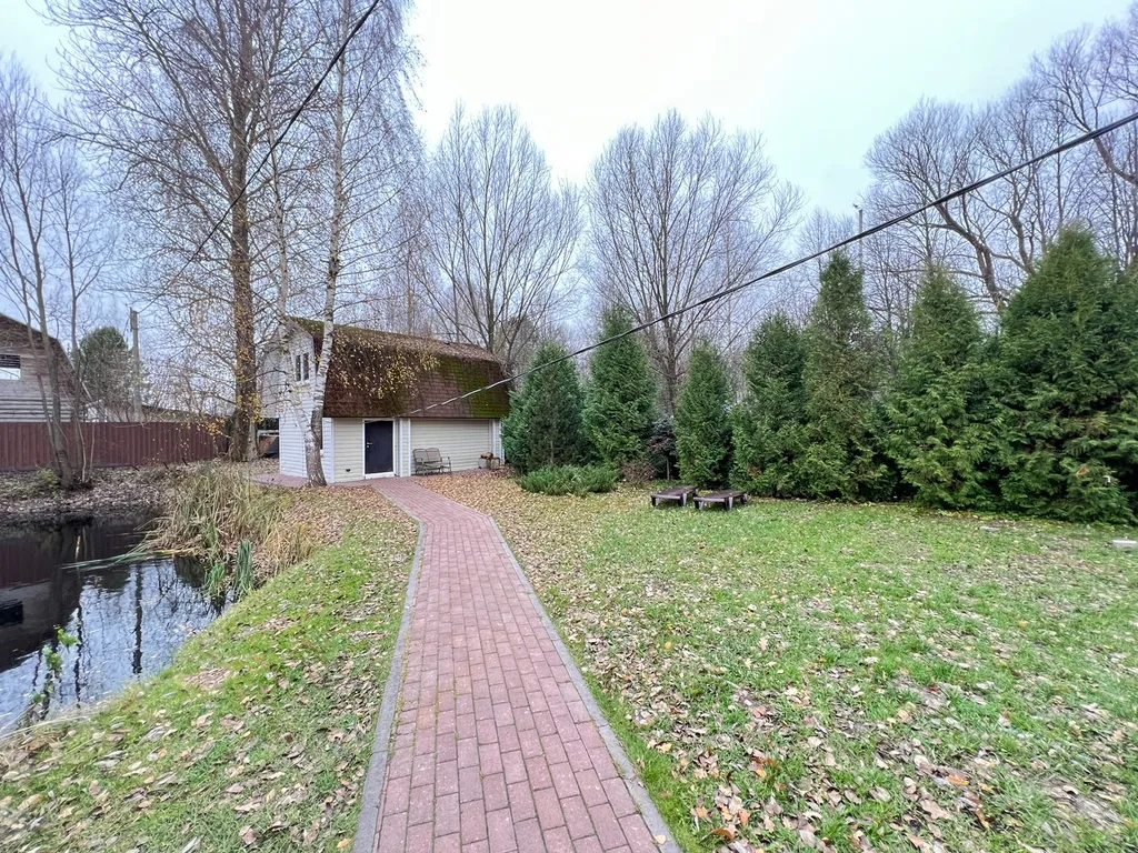 Апартаменты с видом на пруд