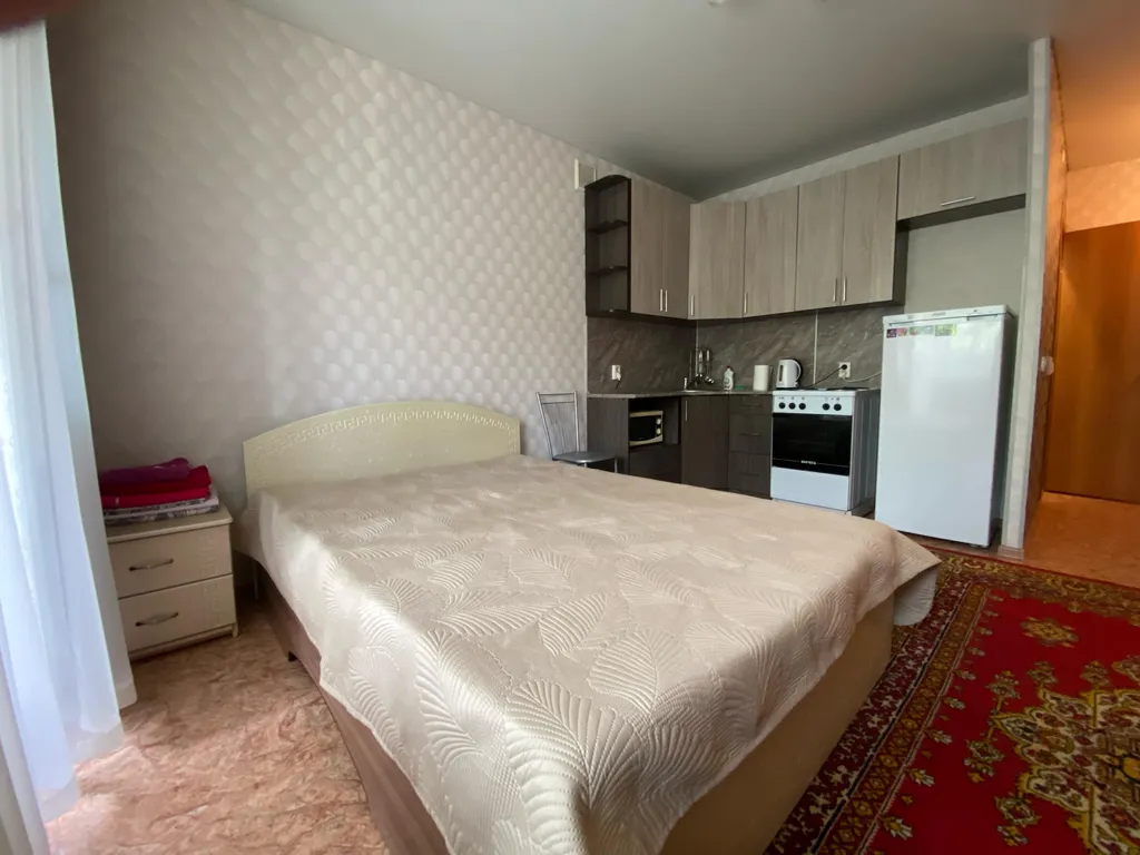 Квартира Уютная студия в хорошем районе — аренда посуточно в Бийск