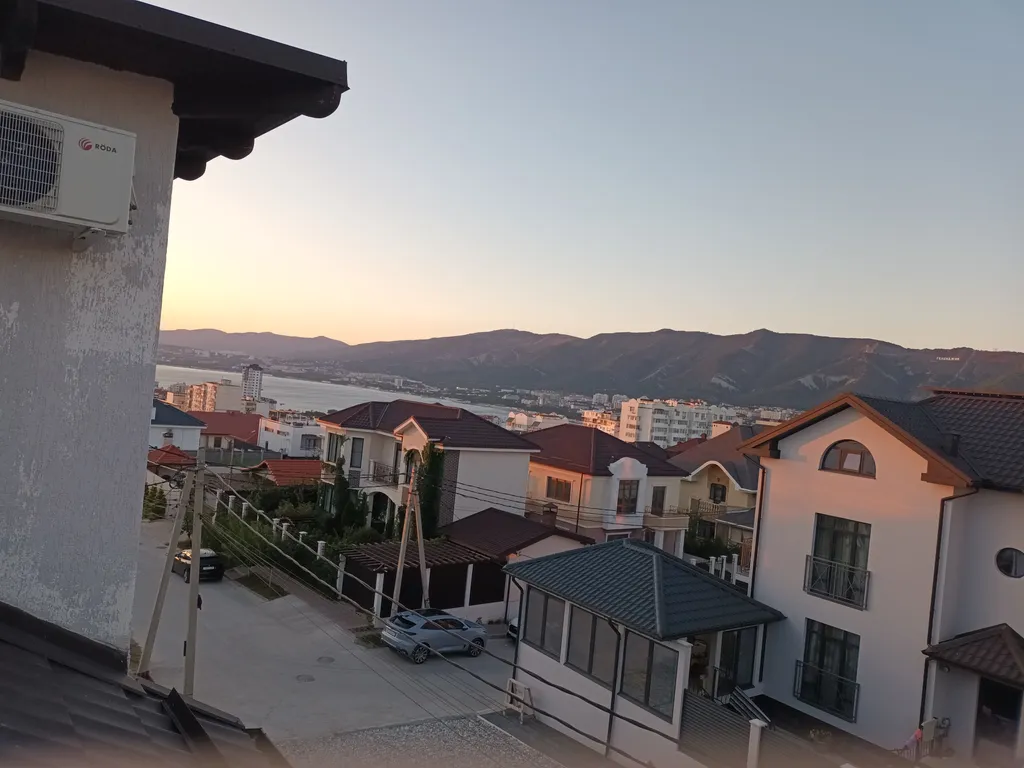 Дом с бассейном