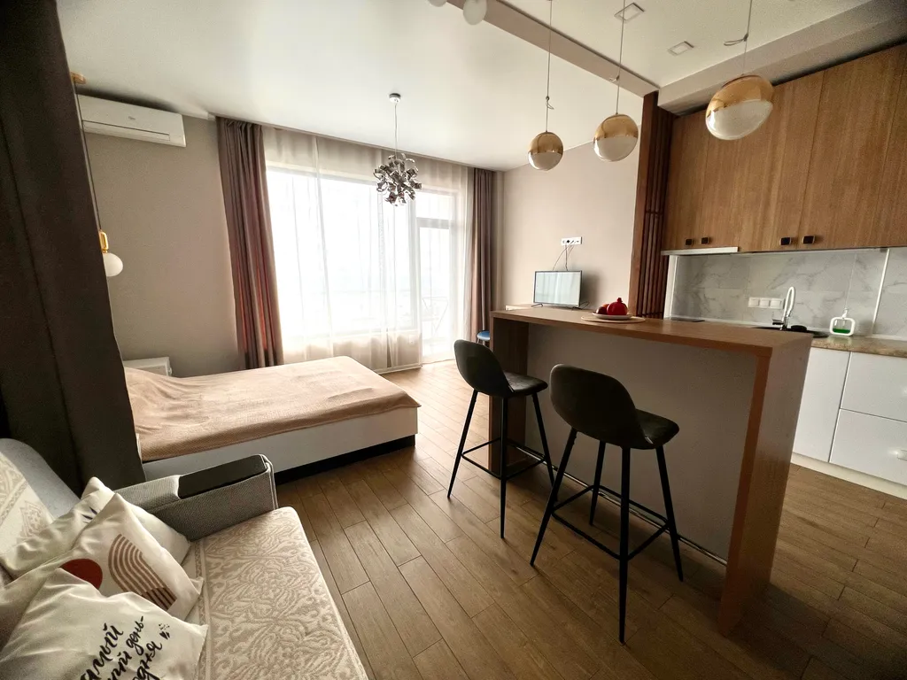 Студия с видом на Ласточкино гнездо