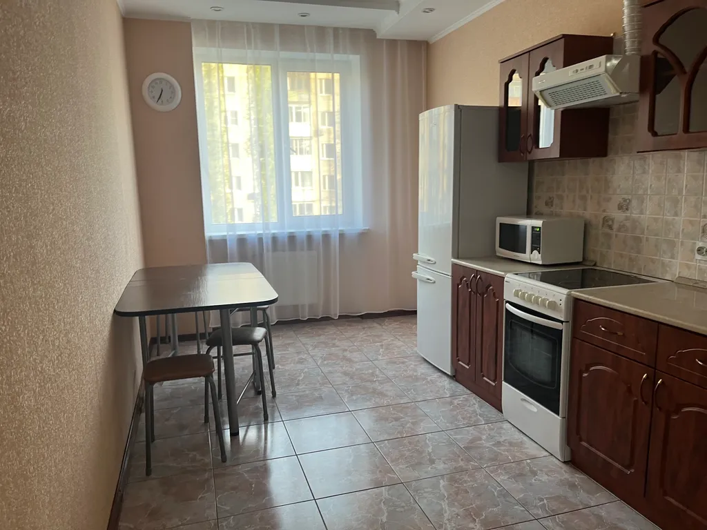 Квартира у СГЮА на новой набережной