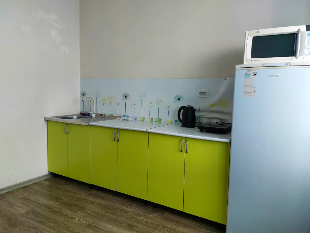 Солнечная квартира рядом с Краевой больницей