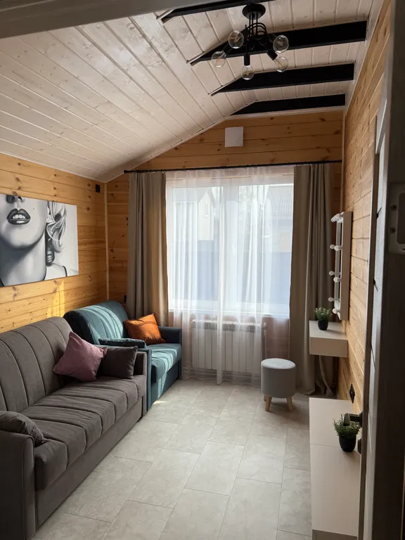 Одноэтажный двухкомнатный дом БарнХаус в черте города