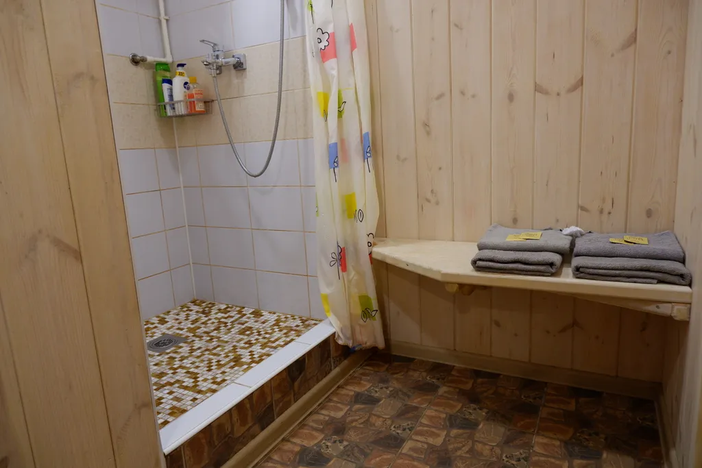 Маленький домик с ангелом