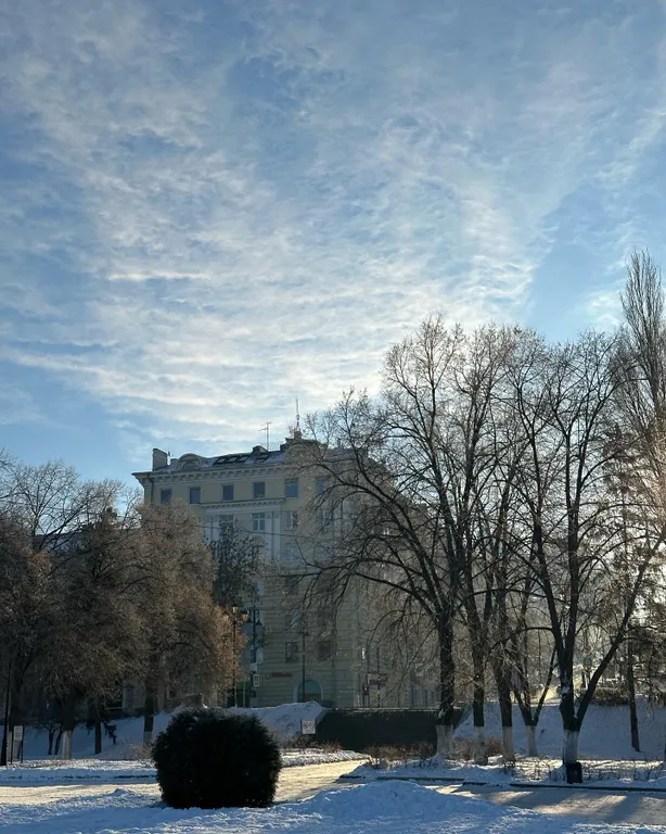 Дом на набережной