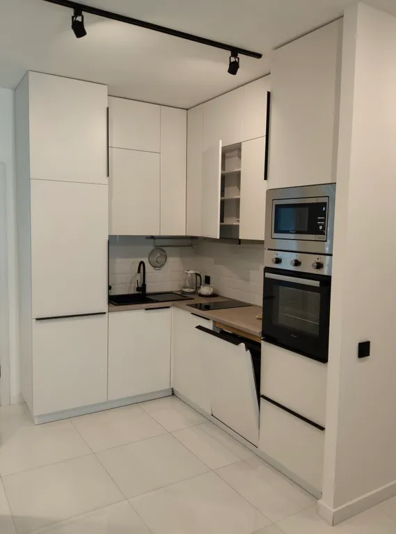 Евро 3- комнатная квартира