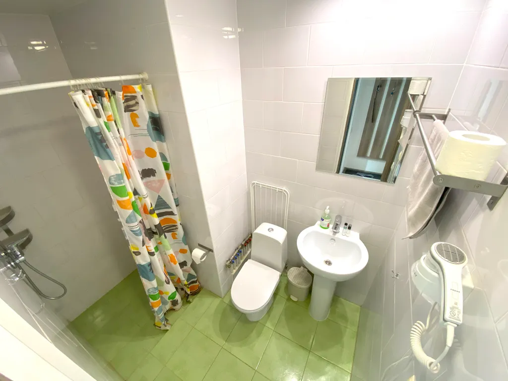 Идеальный выбор: чистая современная квартира-студия в современном доме