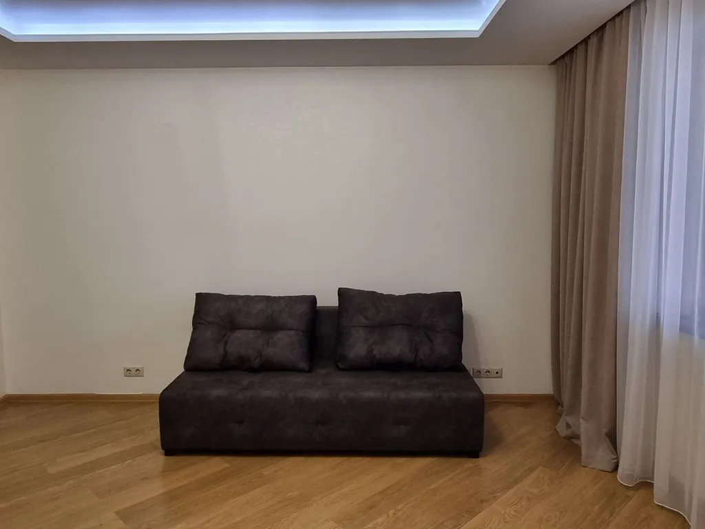 Современная 4-комн. в 10 мин пешком до МВДЦ Сибирь