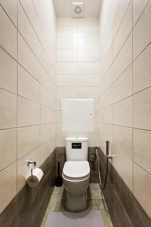 Комната в минуте от метро 1905 года