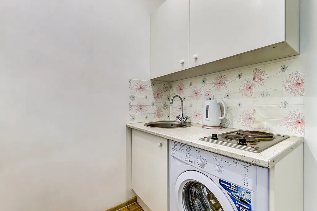 У метро Девяткино, 3 минуты пешком от метро